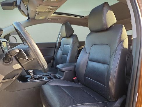 Used 2017 Kia Sportage SX image 14