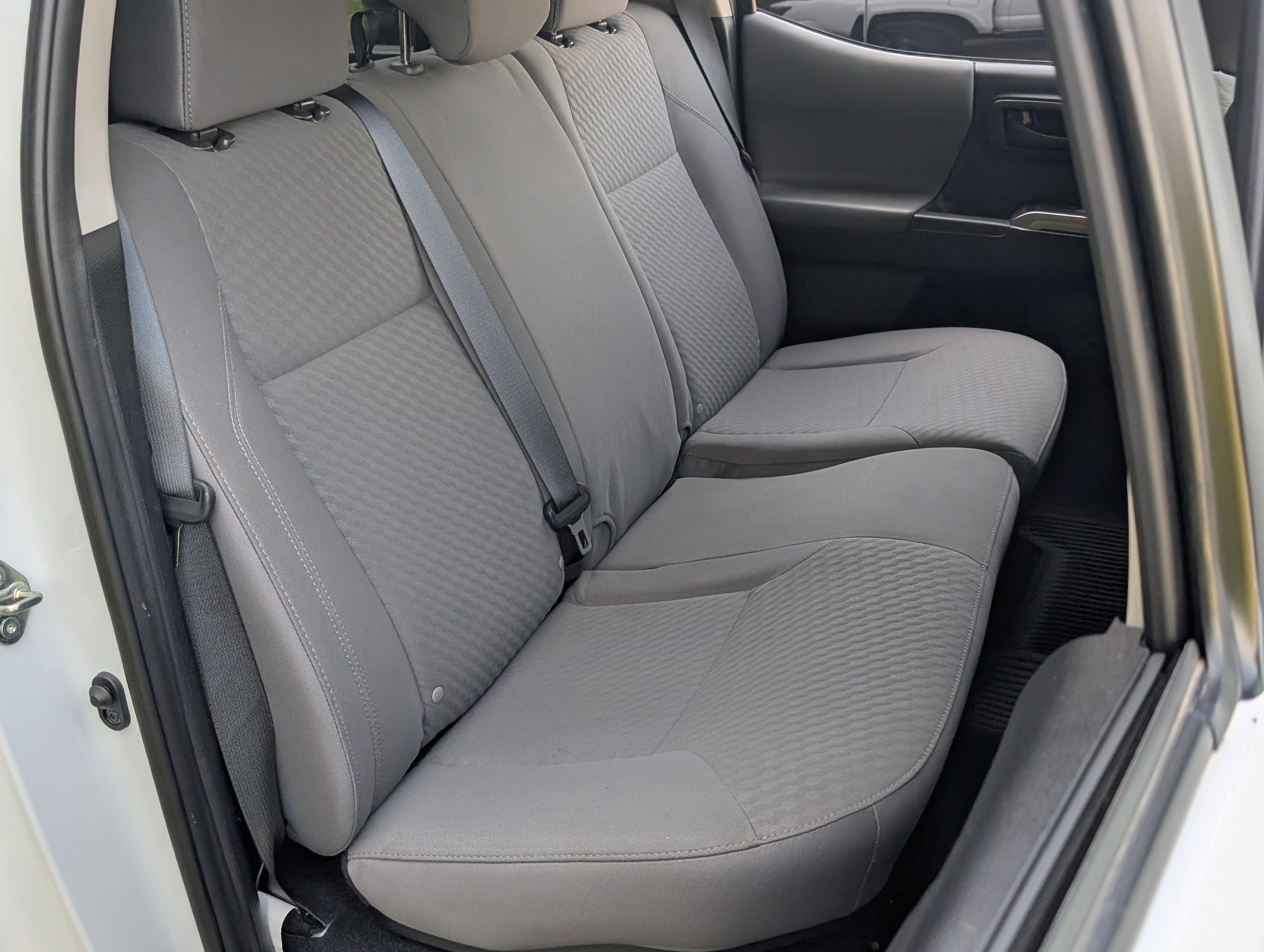 Used 2021 Toyota Tacoma SR5 RWD image 19