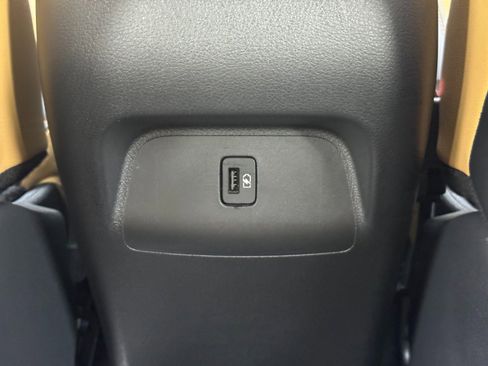 Used 2024 Nissan Sentra SV w/ SV Premium Package image 30