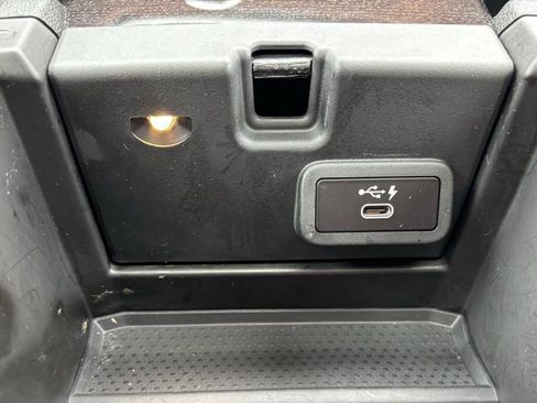 Used 2022 BMW 330i xDrive Sedan w/ Driving Assistance Package AWD/4WD image 14