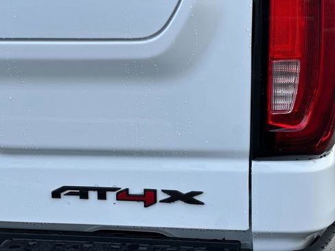 New 2026 GMC Sierra 1500 AT4X w/ LPO, Black Badging Package image 25