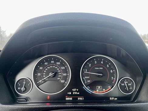 Used 2018 BMW 330i xDrive Sedan w/ Premium Package image 9