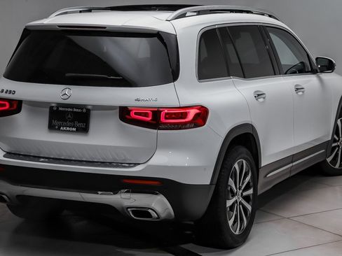 Certified 2022 Mercedes-Benz GLB 250 4MATIC image 3