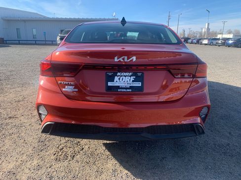 Used 2023 Kia Forte LXS w/ LXS Technology Package image 7