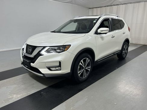 Used 2017 Nissan Rogue SL w/ SL Premium Package AWD/4WD image 5
