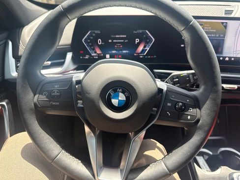 Used 2025 BMW X1 xDrive28i w/ Convenience Package AWD/4WD image 5
