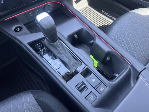 New 2026 Nissan Sentra SV w/ SV Convenience Package FWD image 8