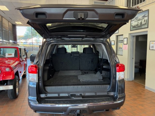 Used 2011 Toyota 4Runner SR5 AWD/4WD image 11