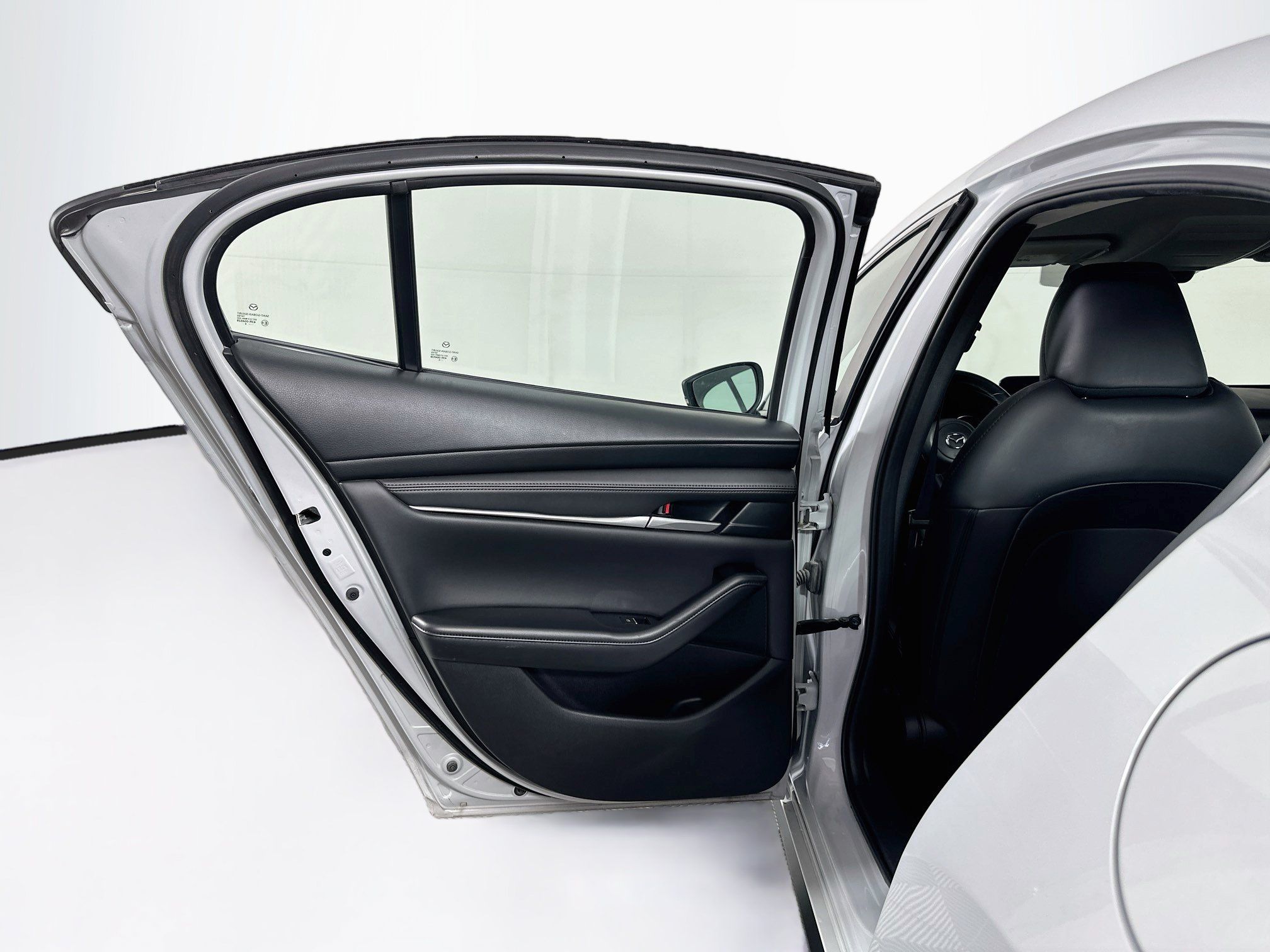 Used 2024 MAZDA MAZDA3 s FWD image 26