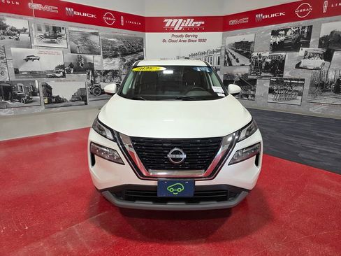 Used 2023 Nissan Rogue SV AWD/4WD image 9