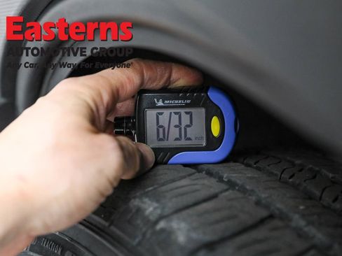 Used 2022 Subaru Ascent Premium w/ Convenience Package image 28