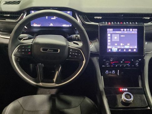 Used 2023 Jeep Grand Cherokee L Laredo w/ Luxury Tech Group I image 22