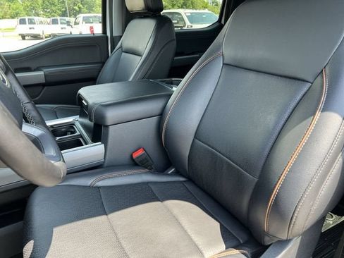 Used 2025 Ford F250 Lariat w/ Black Appearance Package AWD/4WD image 19