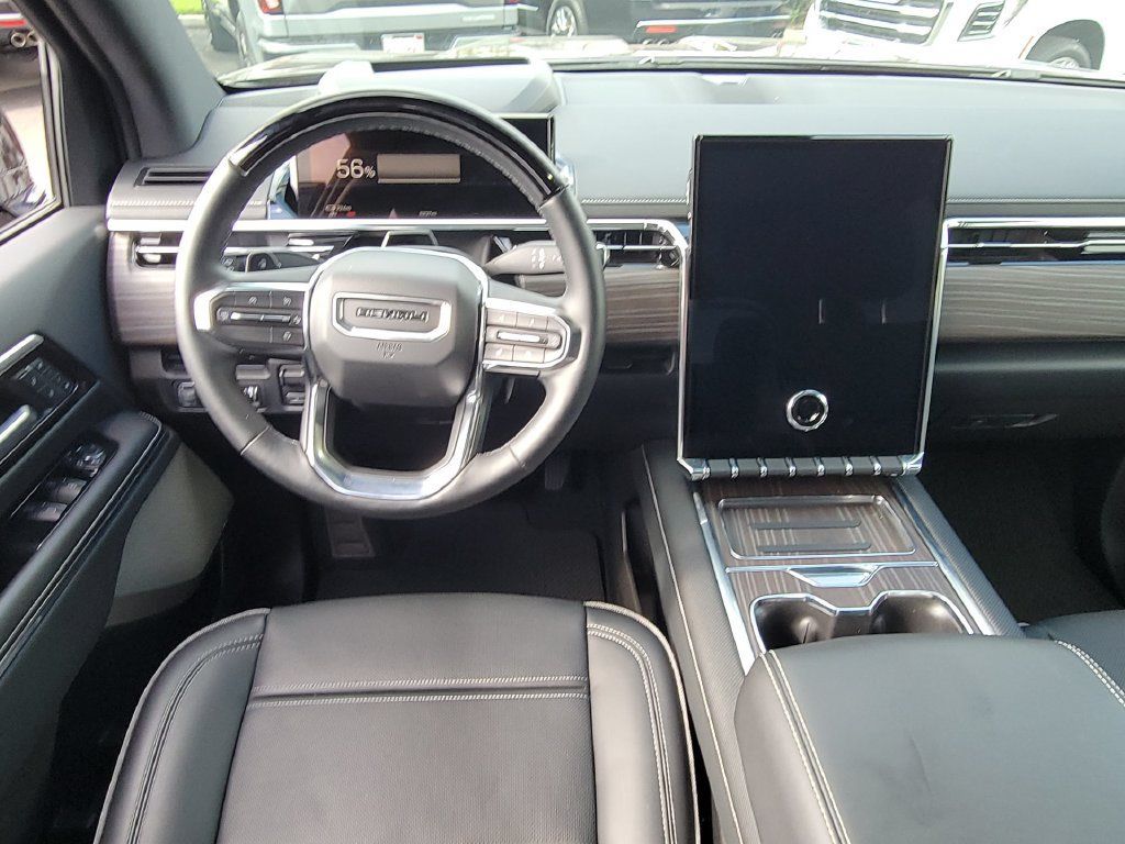 Used 2025 GMC Sierra EV Denali AWD/4WD image 11