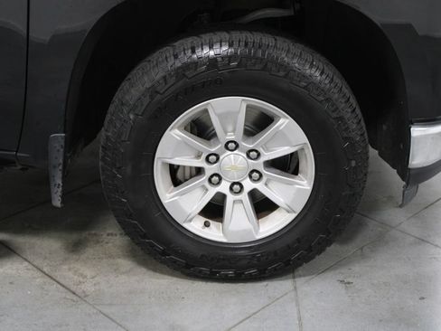 Used 2020 Chevrolet Silverado 1500 LT AWD/4WD image 13