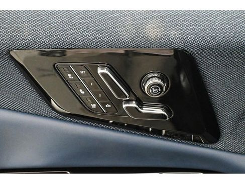 New 2026 Cadillac Optiq Luxury 2 AWD/4WD image 17