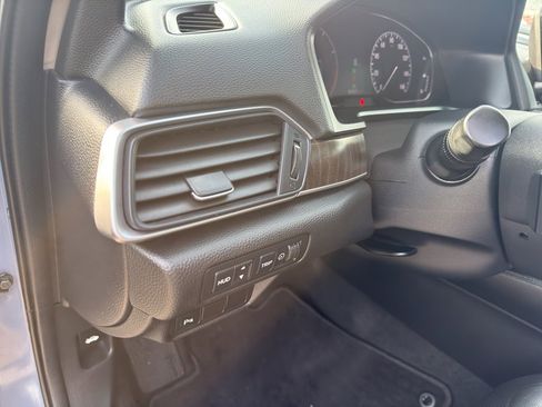 Used 2022 Honda Accord Touring image 14