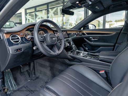 Used 2024 Bentley Flying Spur V8 AWD/4WD image 24