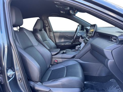 Used 2022 Toyota Venza XLE AWD/4WD image 15