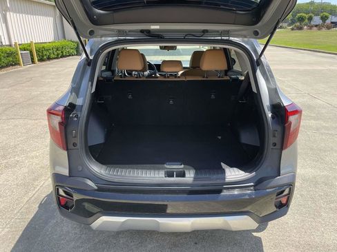 Used 2024 Kia Seltos EX image 10