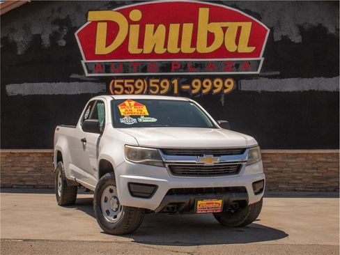 Used 2017 Chevrolet Colorado W/T w/ WT Convenience Package AWD/4WD image 4