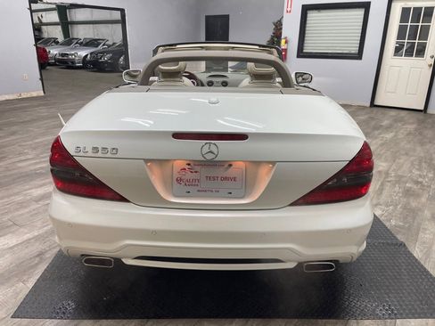 Used 2011 Mercedes-Benz SL 550 550 image 10