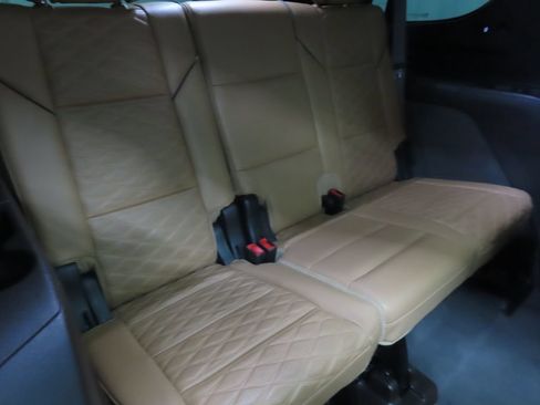 Used 2023 Cadillac Escalade Sport AWD/4WD image 24
