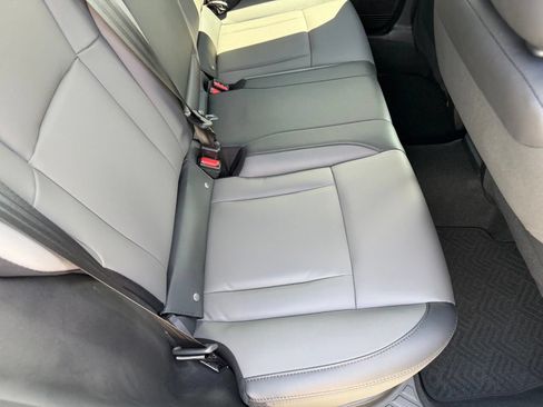 Used 2026 Subaru Outback Premium AWD/4WD image 15