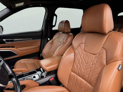 Used 2024 Kia Telluride EX X-Line AWD/4WD image 37
