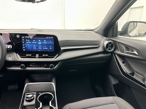 New 2026 Chevrolet Equinox LT w/ Safety and Technology Package image 26