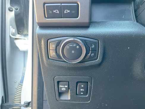 Used 2020 Ford F150 XLT w/ Equipment Group 302A Luxury AWD/4WD image 34