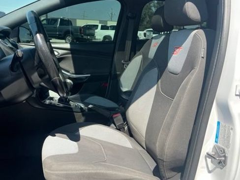Used 2016 Ford Focus ST FWD image 28