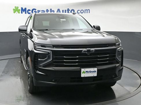 New 2026 Chevrolet Suburban RST image 4