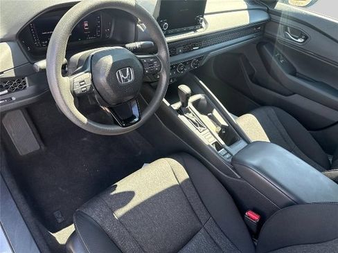 Used 2023 Honda Accord EX image 10