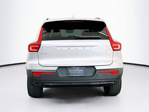Used 2024 Volvo XC40 Recharge Ultimate w/ Protection Package Premier image 7