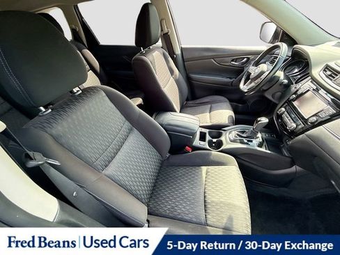 Used 2019 Nissan Rogue SV w/ Premium Package AWD/4WD image 30