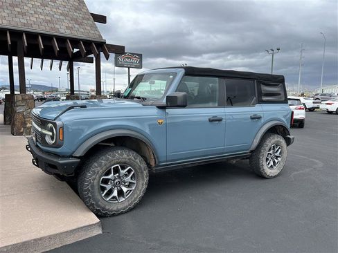 Used 2022 Ford Bronco Badlands image 1
