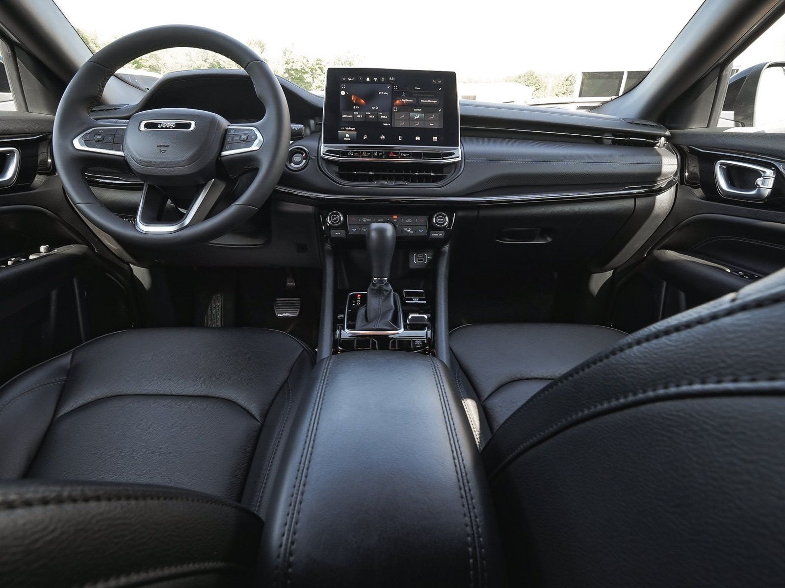 Used 2026 Jeep Compass Limited AWD/4WD image 49