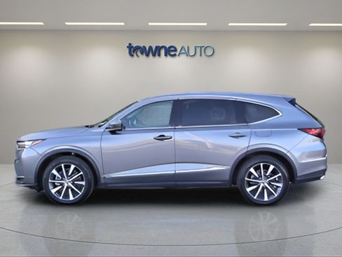 Used 2025 Acura MDX SH-AWD w/ Technology Package image 4