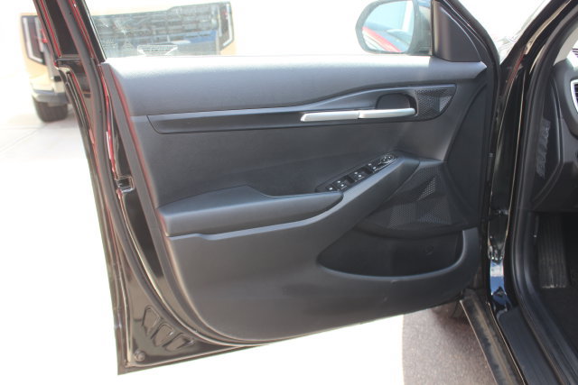 Certified 2025 Kia Seltos LX AWD/4WD image 19