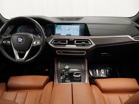 Used 2022 BMW X5 xDrive40i w/ Premium Package AWD/4WD image 8