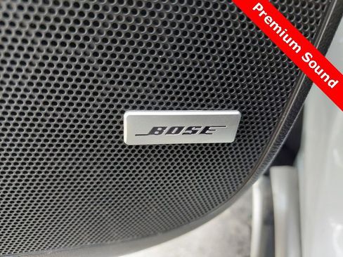 Used 2024 Buick Enclave Premium image 17