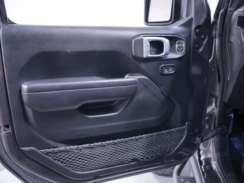 Used 2021 Jeep Wrangler Unlimited Rubicon AWD/4WD image 26