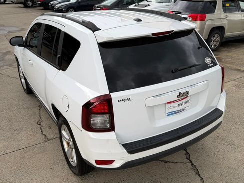 Used 2016 Jeep Compass Sport w/ Power Value Group FWD image 4
