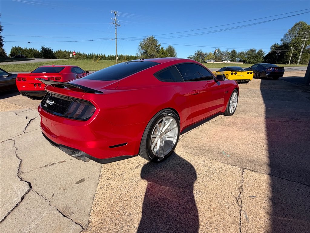 Used 2019 Ford Mustang GT w/ GT Performance Package RWD image 5