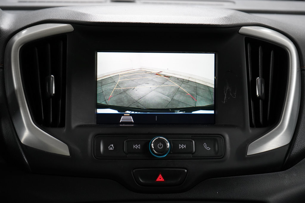 Used 2020 GMC Terrain SLE FWD image 21
