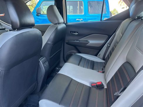 Used 2021 Nissan Kicks SR w/ SR Premium Package FWD image 12