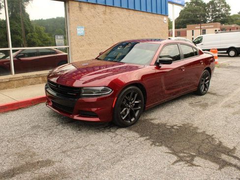 Used 2022 Dodge Charger SXT w/ Blacktop Package RWD image 3
