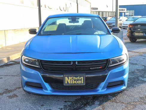 Used 2023 Dodge Charger SXT w/ Blacktop Package image 2