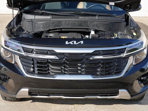 Used 2024 Kia Seltos S FWD image 7